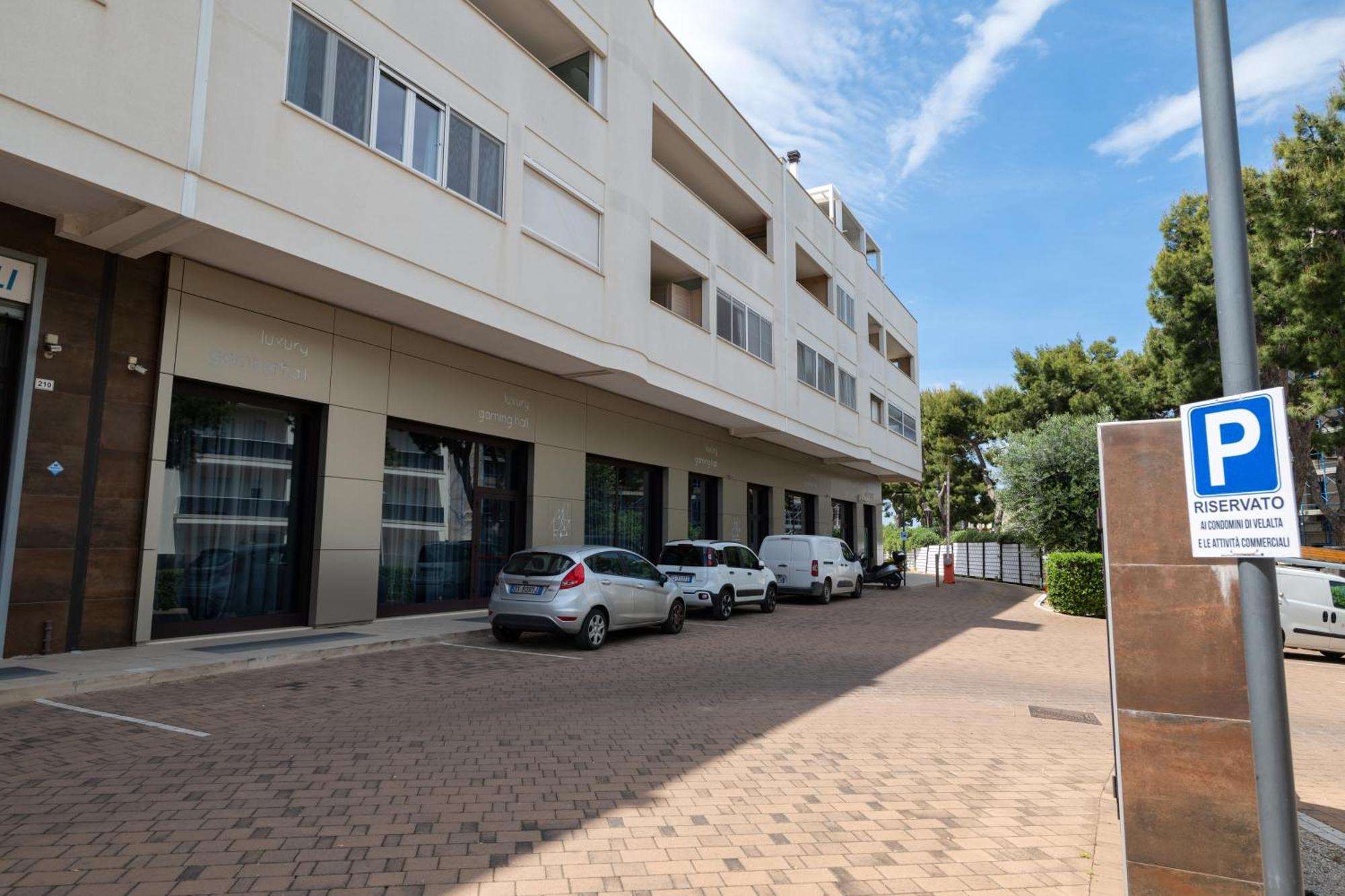 Monopoli Favolosa - Spacious 100Mq Apt. W/ Parking Exterior photo