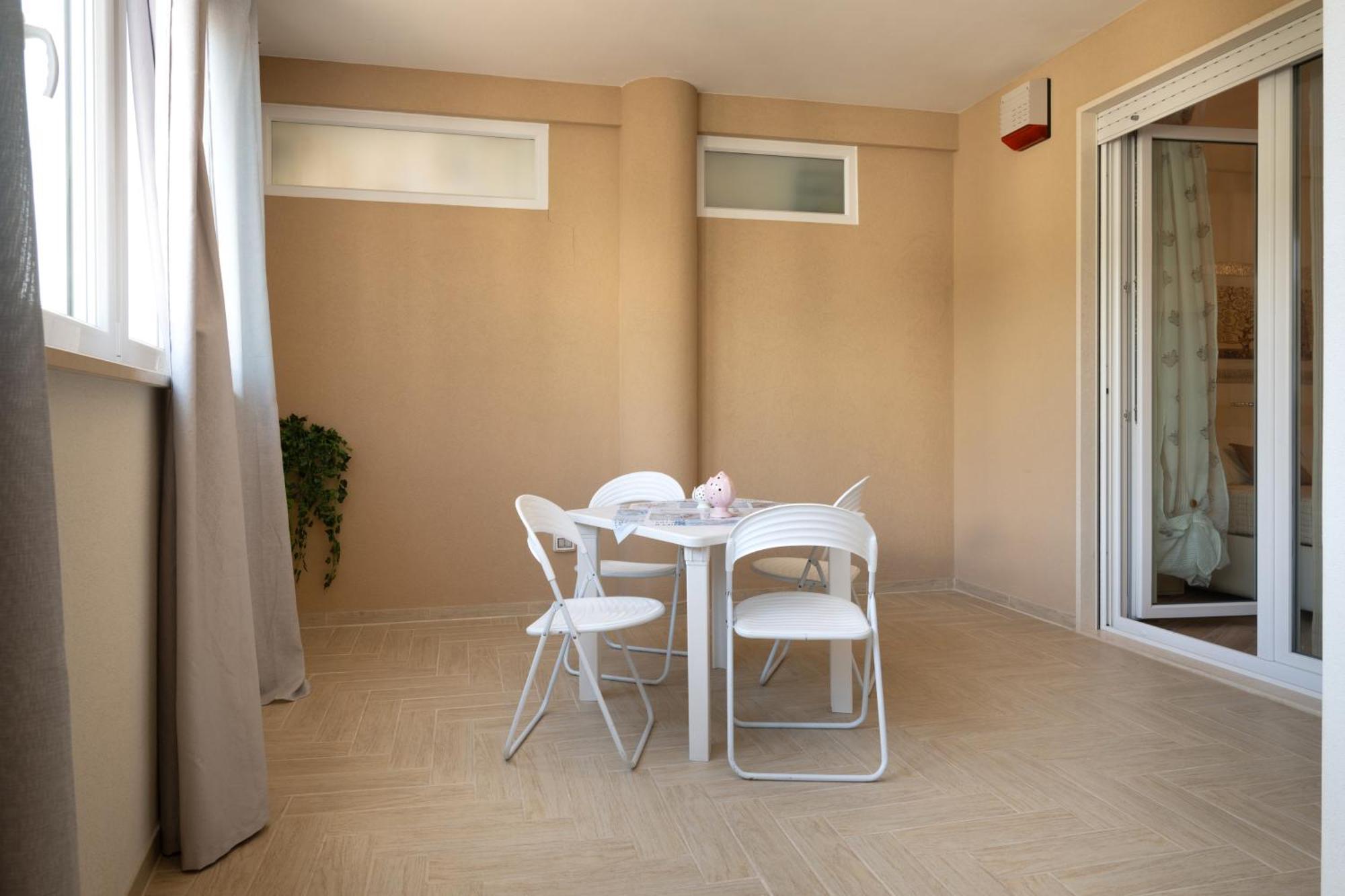 Monopoli Favolosa - Spacious 100Mq Apt. W/ Parking Exterior photo